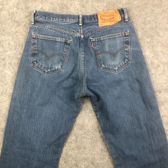 Levis 34 x 36 501 Original Button Fly Straight Classic Wash Denim 31x31 MEAS - Picture 11 of 13